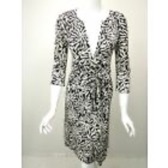 DVF silk wrap dress size 4 EUC - Picture 5 of 5